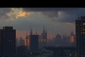 租来的阳台剧集封面，晾衣绳与旧藤椅